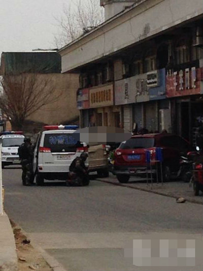 安徽六安发生持枪劫持人质事件 人质受伤已获释